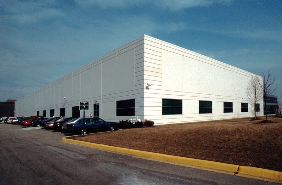 605 Heathrow Dr, Lincolnshire, IL à louer - Autre – Image 3 sur 7