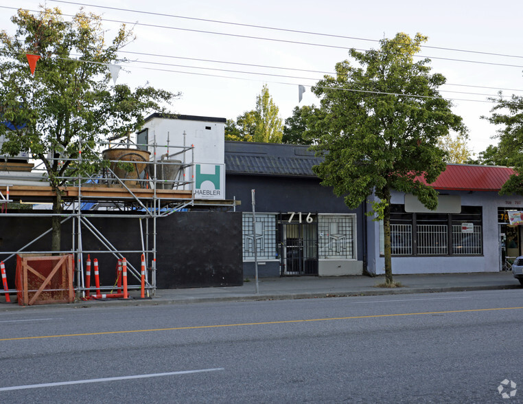 716 E Hastings St, Vancouver, BC à louer - Photo de l’immeuble – Image 3 sur 4