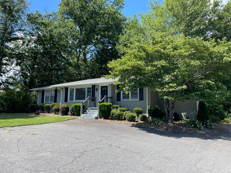 1945 1st Dr, Marietta, GA à louer - Photo de l’immeuble – Image 3 sur 21