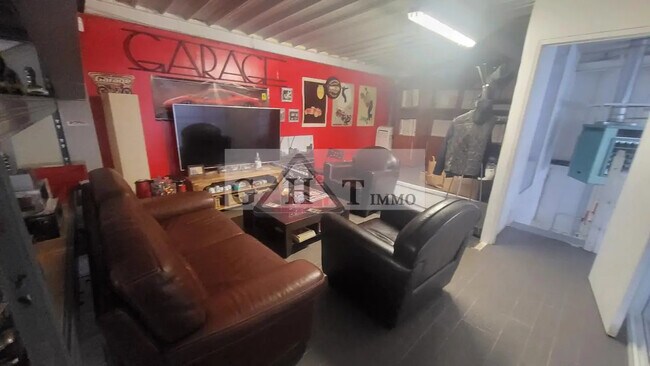 Plus de détails pour Local commercial à vendre