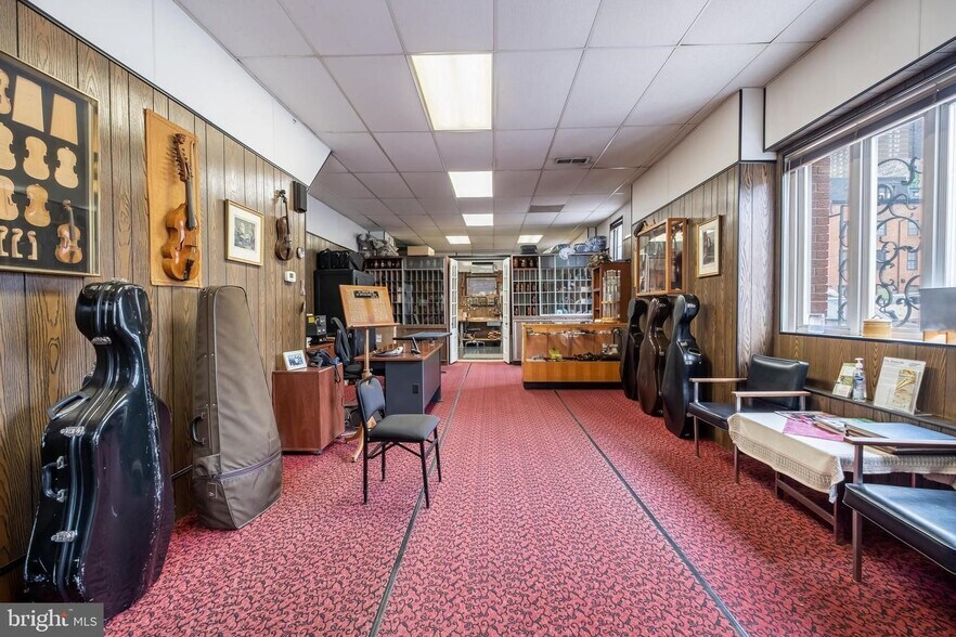 1701 Pine St, Philadelphia, PA à vendre - Photo intérieure – Image 3 sur 17