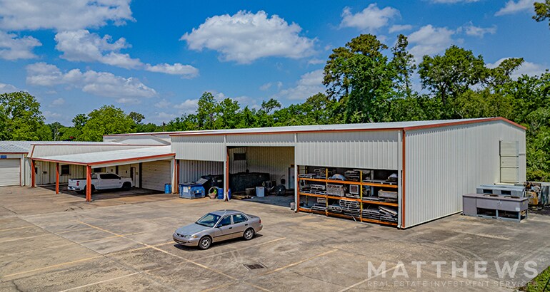4734 Creekmont Dr, Houston, TX à vendre - Photo de l’immeuble – Image 2 sur 3