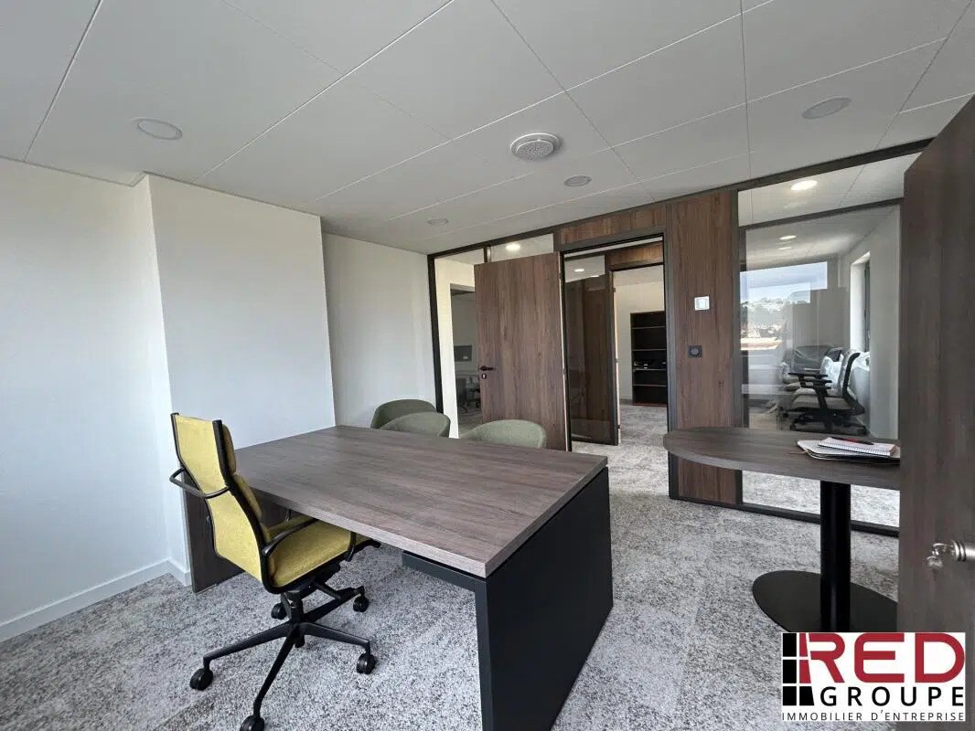 Bureau dans Gignac-la-Nerthe à louer Photo de l’immeuble– Image 1 sur 11