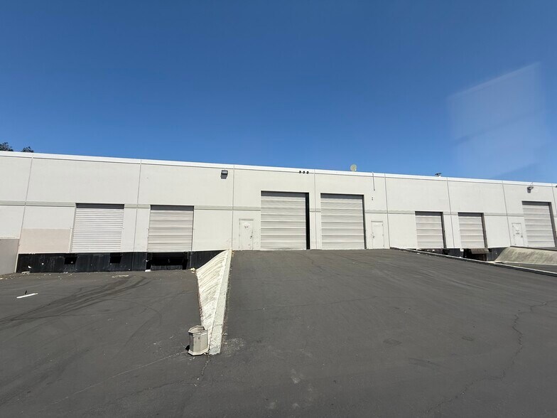1772 Little Orchard St, San Jose, CA à louer - Photo de l’immeuble – Image 2 sur 6