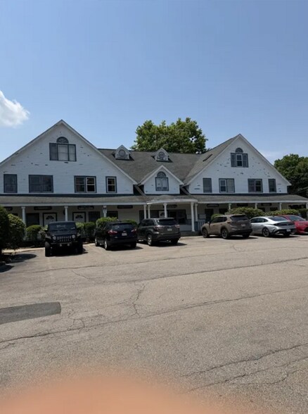 490 N Main St, Randolph, MA à vendre - Photo de l’immeuble – Image 3 sur 3
