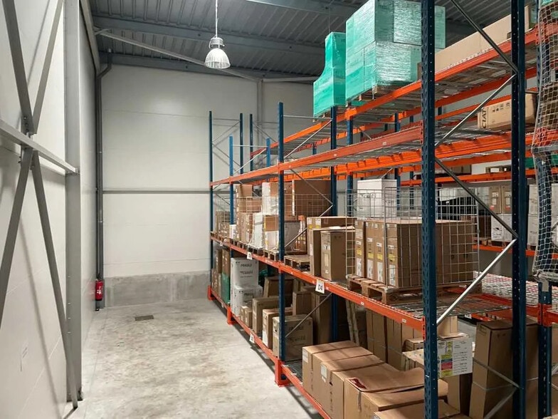 Bureau dans Craponne à louer - Photo intérieure – Image 3 sur 8