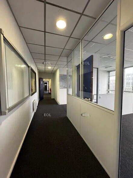 103-105 Rue Charles Michels, Saint-Denis à louer - Photo de l’immeuble – Image 3 sur 5