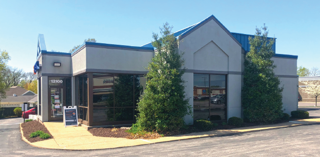12100 Manchester Rd, Des Peres, MO à vendre - Photo principale – Image 1 sur 9