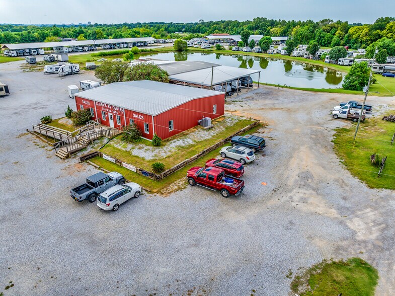 1824 Alabama River Pky, Millbrook, AL à vendre - Photo de l’immeuble – Image 3 sur 7