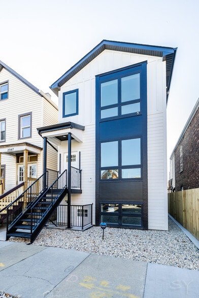 1245 S Fairfield Ave, Chicago, IL à vendre - Photo de l’immeuble – Image 2 sur 61