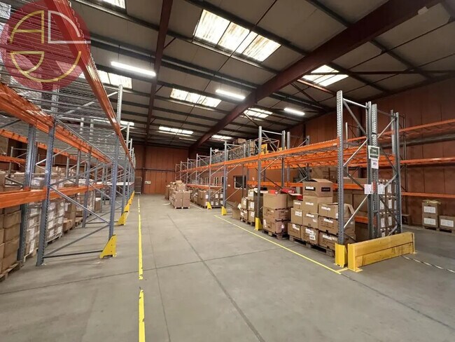 Plus de détails pour Industriel/Logistique à louer