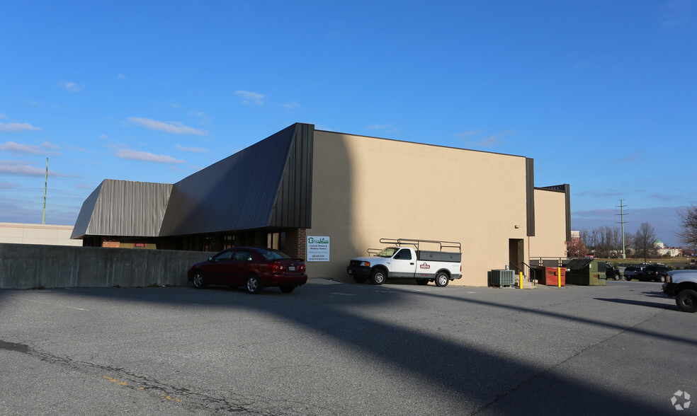 7313 Grove Rd, Frederick, MD à louer - Photo de l’immeuble – Image 2 sur 4