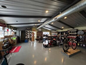 1201 Washington St, Columbus, IN à louer Photo intérieure– Image 2 sur 6