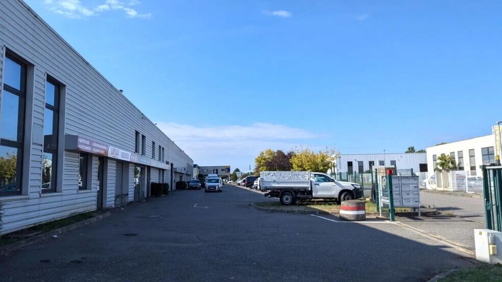 Bureau dans Portet-sur-Garonne à louer - Photo de l’immeuble – Image 2 sur 7