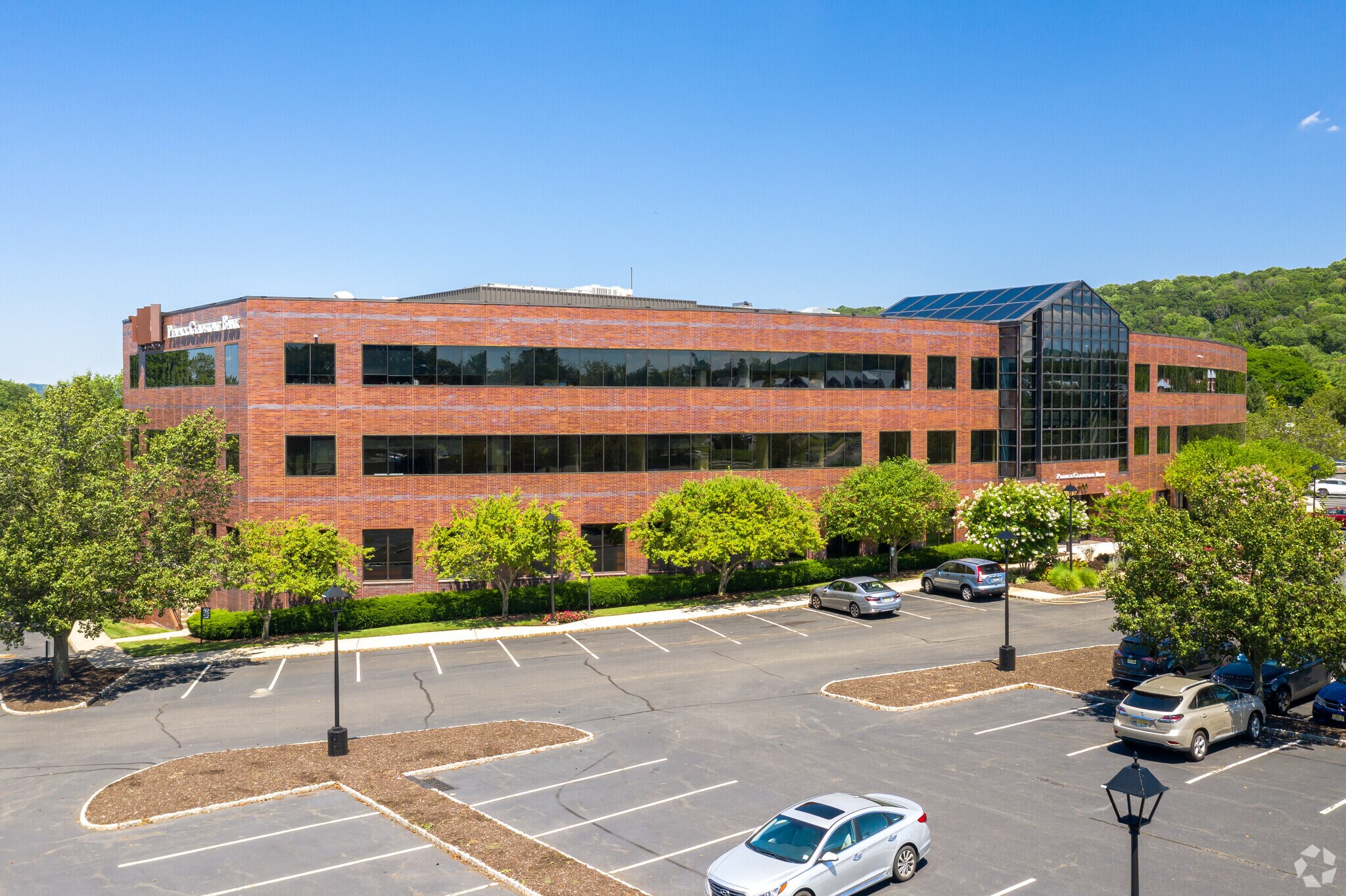 500 Hills Dr, Bedminster, NJ à louer Photo de l’immeuble– Image 1 sur 13