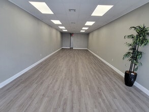 1235 Florida Ave S, Rockledge, FL à louer Photo intérieure– Image 1 sur 4