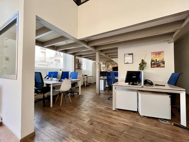 Plus de détails pour Bureau à louer