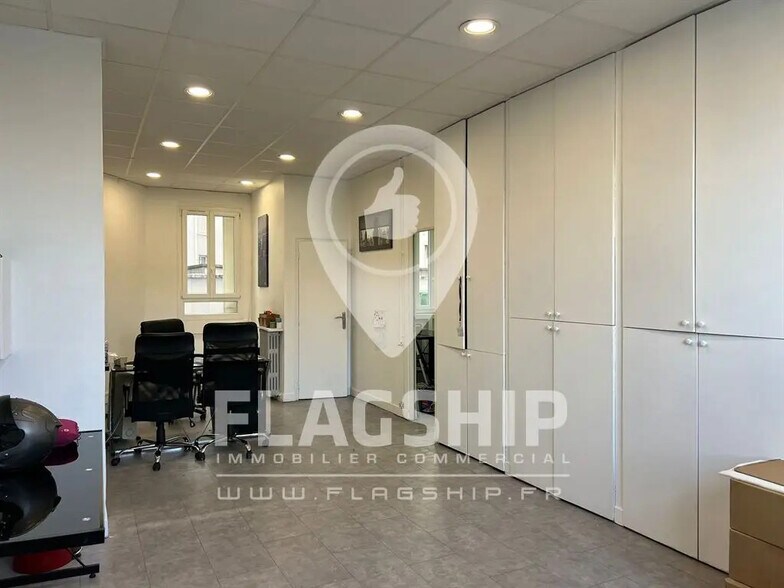 Bureau dans Paris à louer - Photo de l’immeuble – Image 1 sur 9