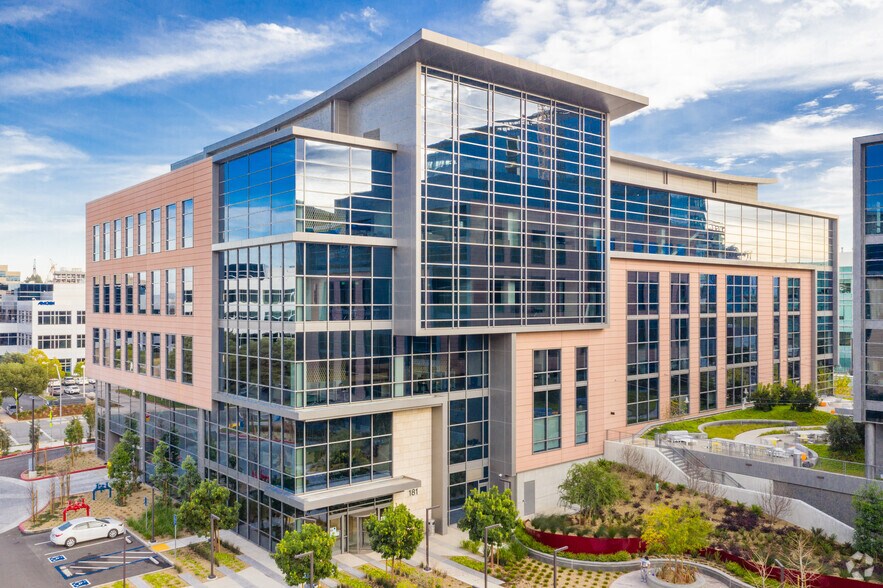 181 Oyster Point Blvd, South San Francisco, CA à louer - Photo de l’immeuble – Image 1 sur 6