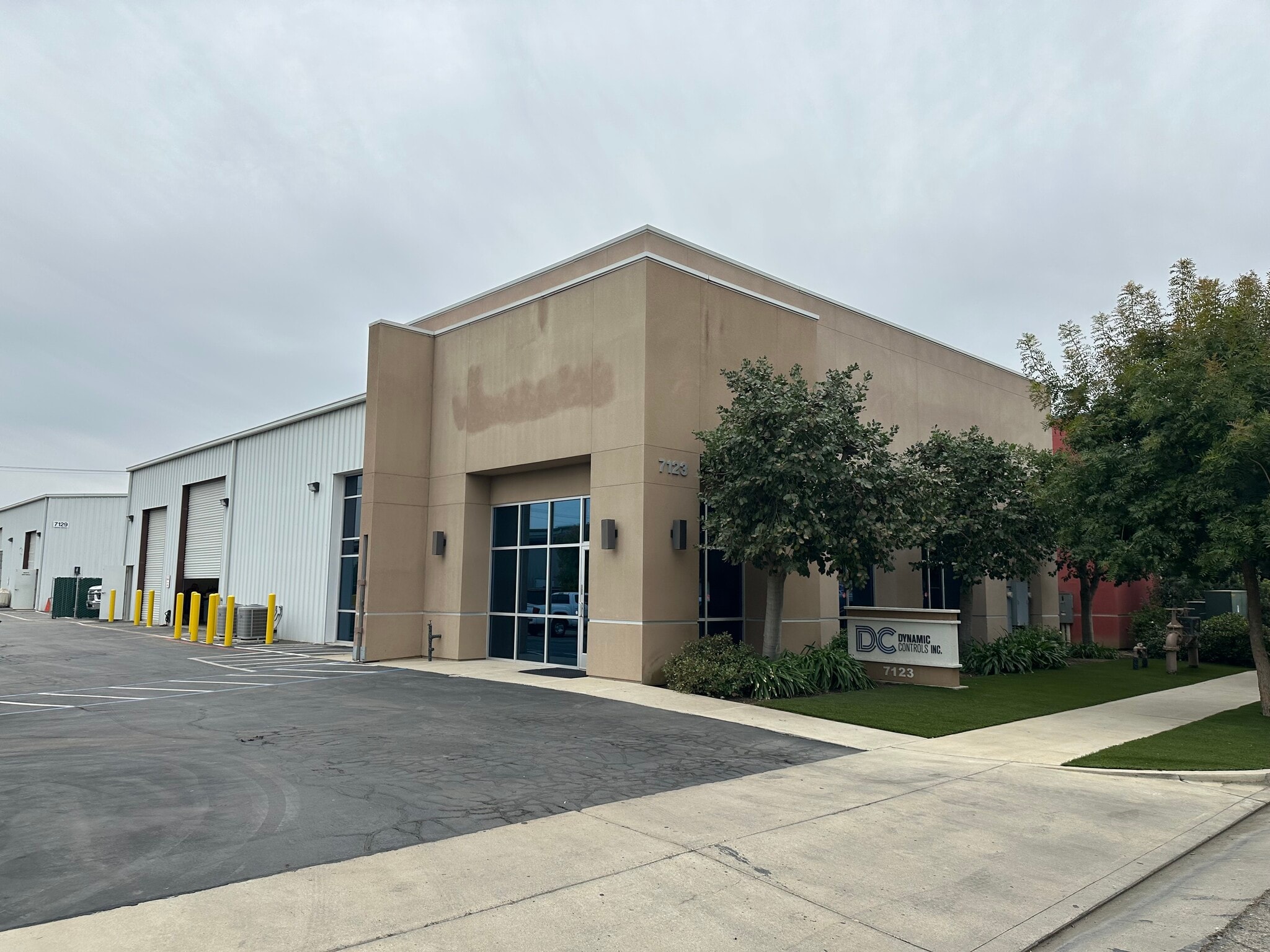 7123 W Pershing Ct, Visalia, CA à louer Photo intérieure– Image 1 sur 1