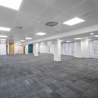 Plus de détails pour 12-24 Oxford Ct, Manchester - Bureau à louer