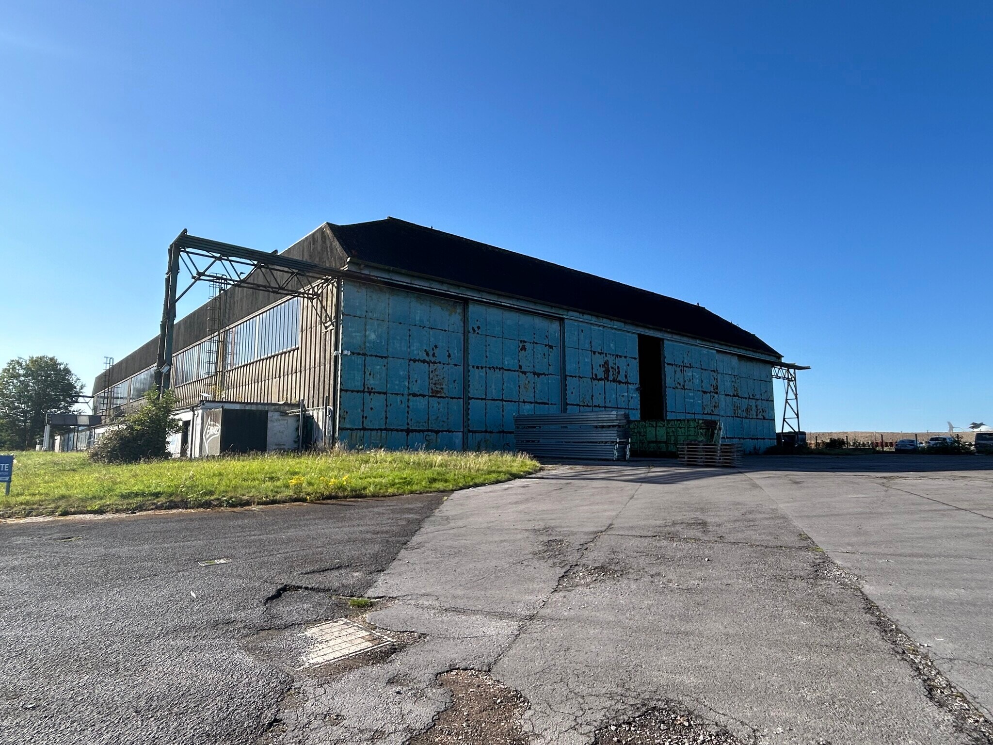 C2 Wroughton Airfield Orbital Rd, Wroughton à vendre Photo de l’immeuble– Image 1 sur 9