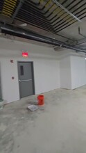 43-30 52nd St, Woodside, NY à louer - Vidéo sur l’annonce professionnelle 