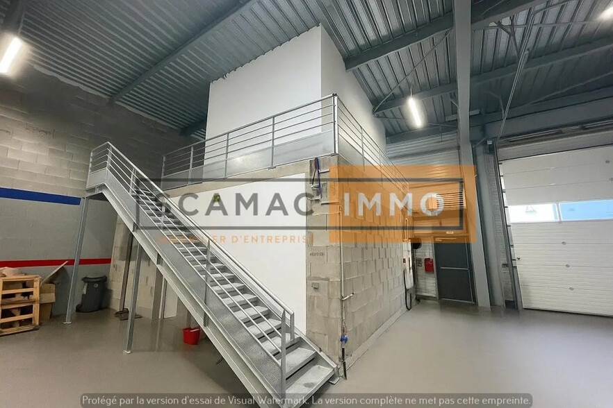 Bureau dans Croissy-Beaubourg à louer - Photo de l’immeuble – Image 3 sur 10