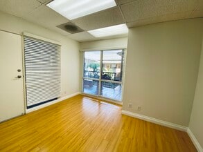 520 S Sepulveda Blvd, Los Angeles, CA à louer Photo intérieure– Image 1 sur 1