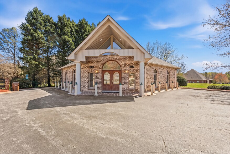 2507 Jake Alexander Blvd S, Salisbury, NC à louer - Photo principale – Image 1 sur 20