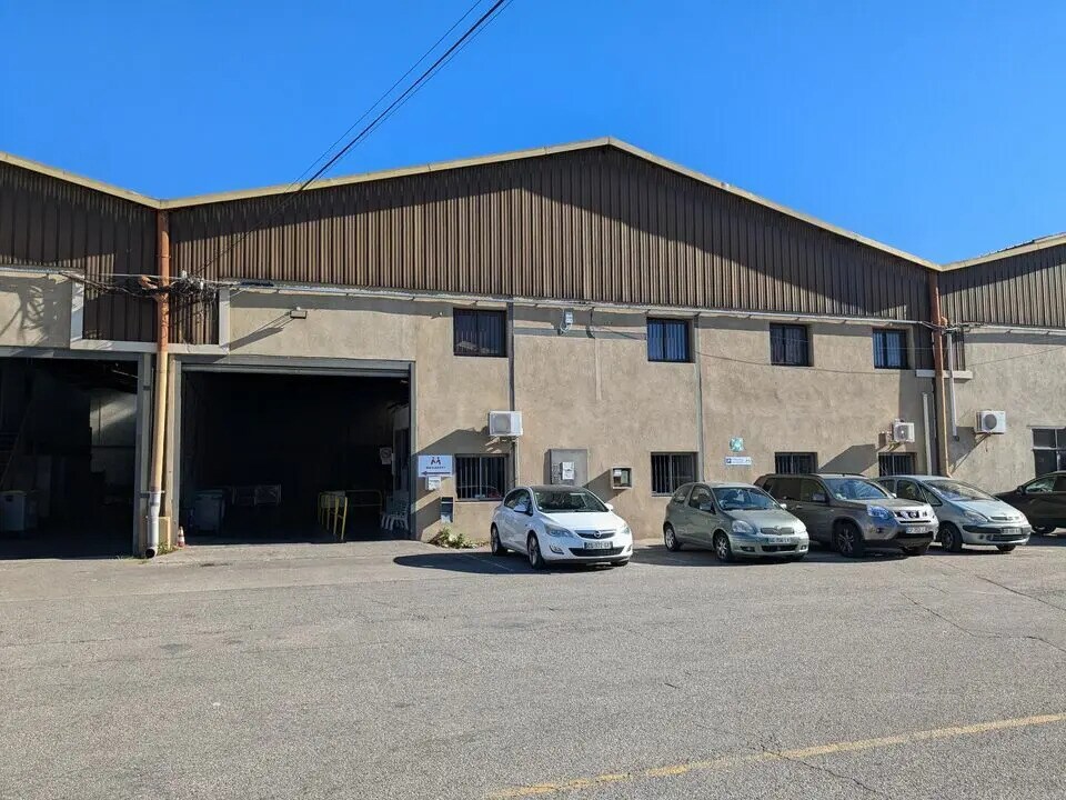 151 Avenue Ibrahim Ali ( 1977-1995), Marseille à louer Photo de l’immeuble– Image 1 sur 43