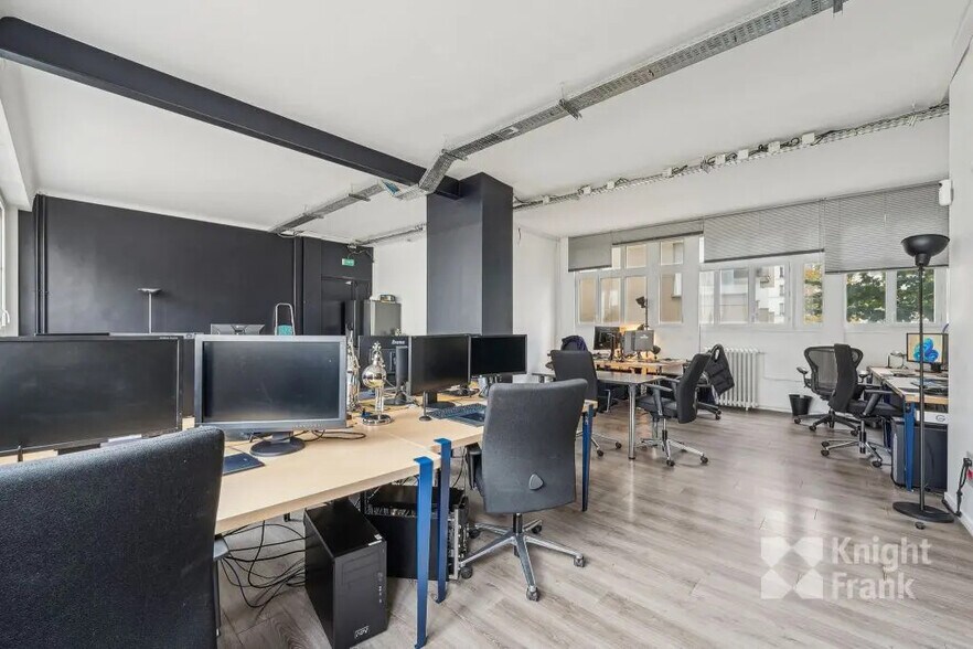 69 Rue De La Fontaine Au Roi, Paris à louer - Photo de l’immeuble – Image 3 sur 9