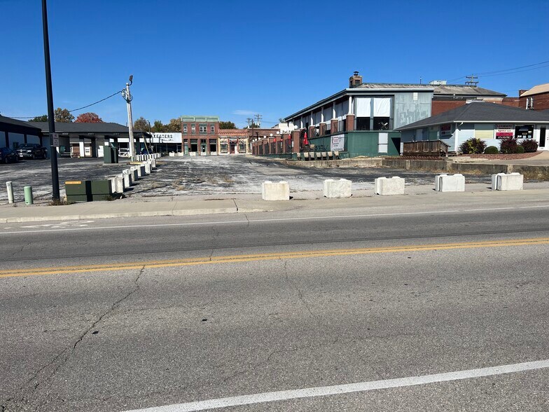 118 W 4th St, Fulton, MO à louer - Photo de l’immeuble – Image 3 sur 5