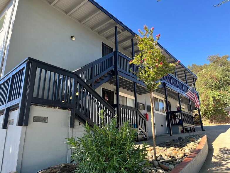 504 Angels Rd, San Andreas, CA à vendre - Photo de l’immeuble – Image 3 sur 5
