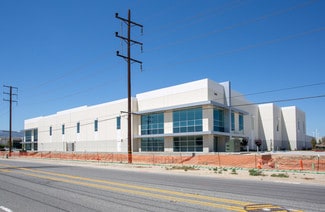 Plus de détails pour 620 W Rincon St, Corona, CA - Industriel/Logistique à louer