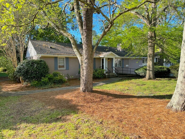 513 Gaines School Rd, Athens, GA à vendre - Photo de l’immeuble – Image 2 sur 21