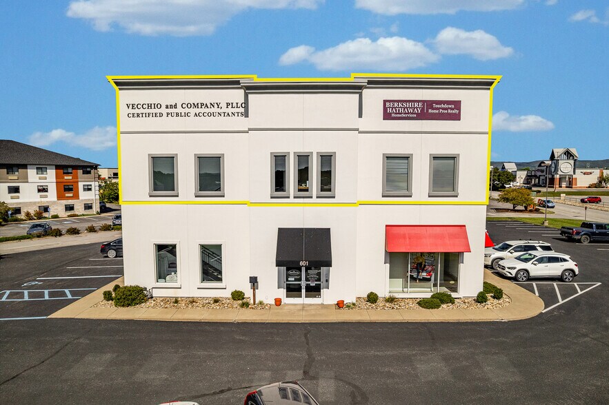 601 Venture Dr, Morgantown, WV à louer - Photo de l’immeuble – Image 2 sur 21