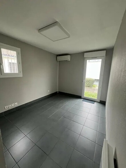 Local commercial dans Portet-sur-Garonne à louer - Photo intérieure – Image 1 sur 5