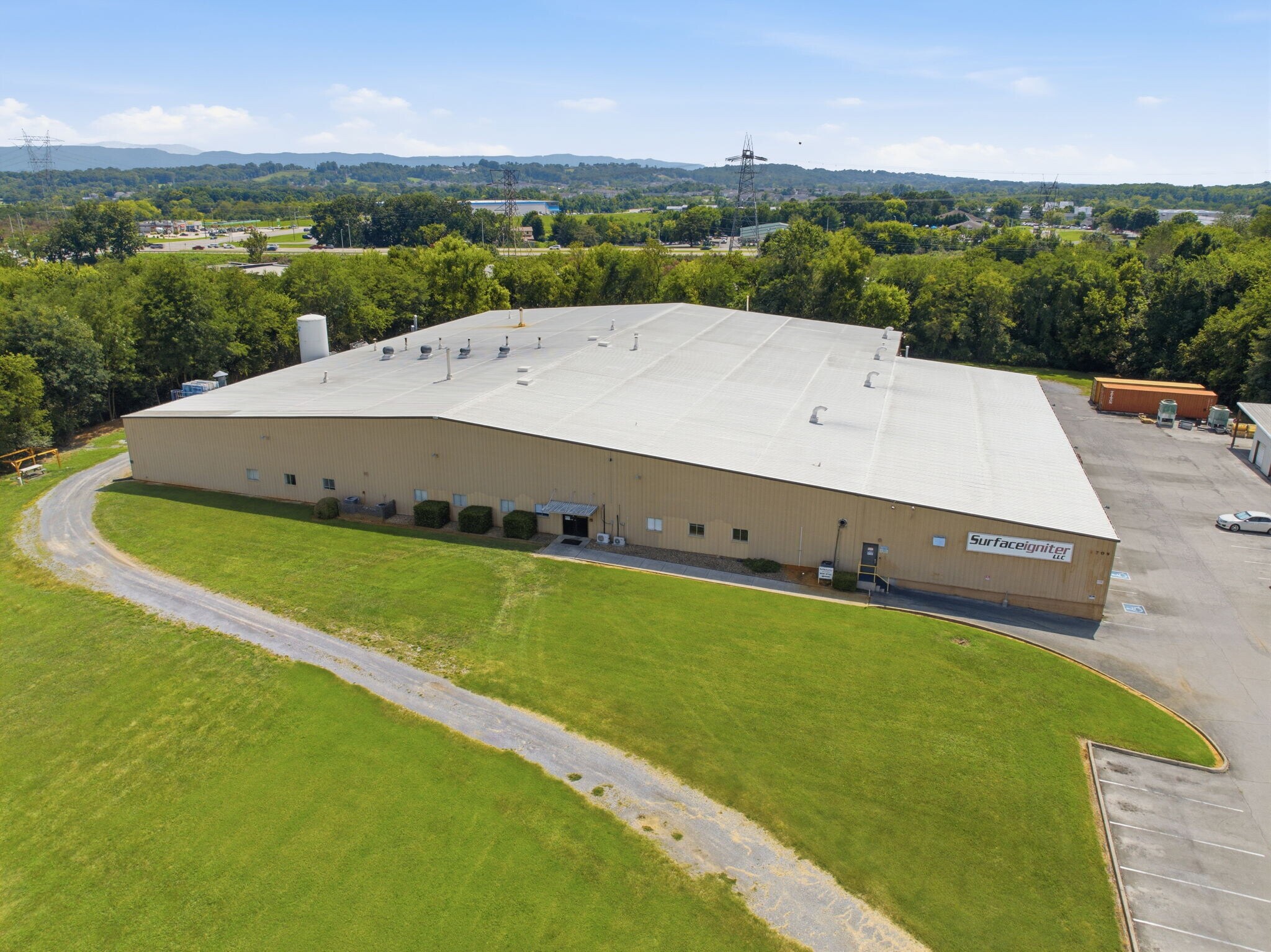 1709 Henry G. Lane St, Maryville, TN à vendre Photo de l’immeuble– Image 1 sur 15