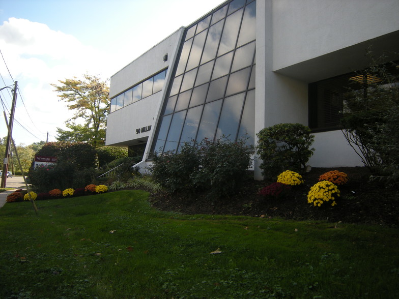 90 Millburn Ave, Millburn, NJ à louer - Photo de l’immeuble – Image 1 sur 4