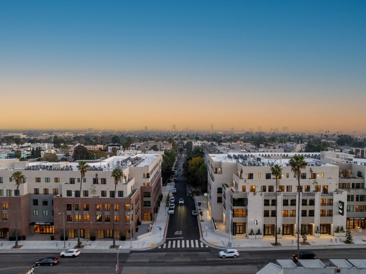 7520-7566 W Sunset Blvd, Los Angeles, CA à louer Photo principale– Image 1 sur 93