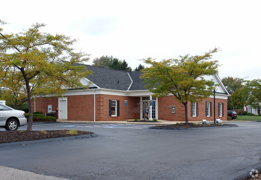 180 W Streetsboro St, Hudson, OH à louer - Photo de l’immeuble – Image 3 sur 3