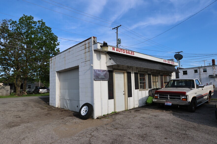 322 N Sandusky Ave, Bucyrus, OH à vendre - Photo de l’immeuble – Image 2 sur 15