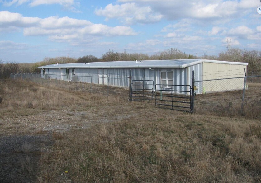 12600 W US Highway 82, Savoy, TX à louer - Photo de l’immeuble – Image 1 sur 18