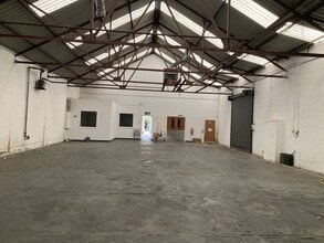 Shepcote Ln, Sheffield à louer Photo intérieure– Image 1 sur 6