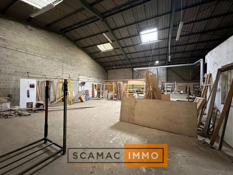Industriel/Logistique dans Gignac-la-Nerthe à louer - Photo de l’immeuble – Image 1 sur 6