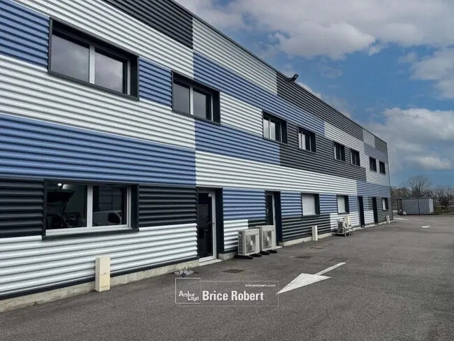 Plus de détails pour Bureau, Local d'activités à louer