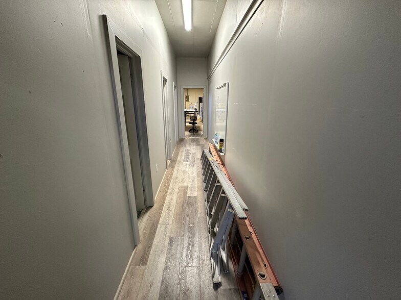 2435 24th St, Lubbock, TX à louer - Photo de l’immeuble – Image 2 sur 4