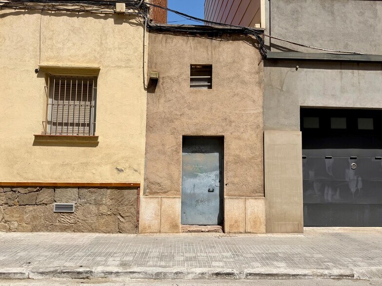 Terrain dans Terrassa, Barcelona à vendre - Photo de l’immeuble – Image 3 sur 7