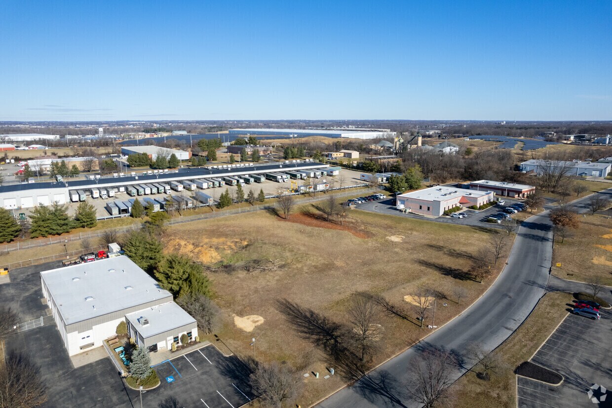 2203-2205 Wallace Blvd, Cinnaminson, NJ à louer Photo de l’immeuble– Image 1 sur 14